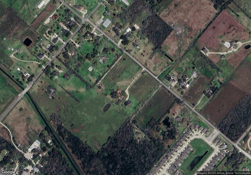 1427 County Road 145, Alvin, TX 77511 - photo 1