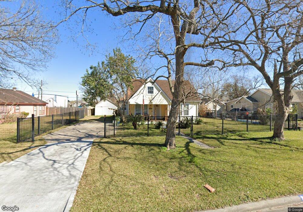 3923 Erie St, Houston, TX 77087 - photo 1