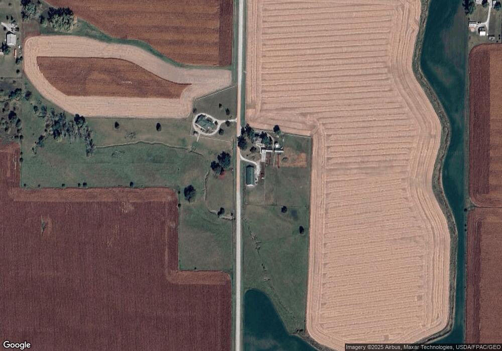 14812 N Ave, Columbus Junction, IA 52738 - photo 1