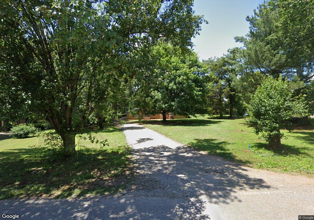 210 W Edison Dr, Statesville, NC 28625 - photo 1