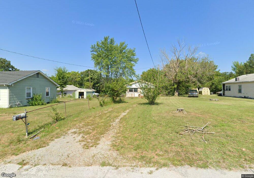 319 Buttermilk Rd, Hopkinsville, KY 42240 - photo 1