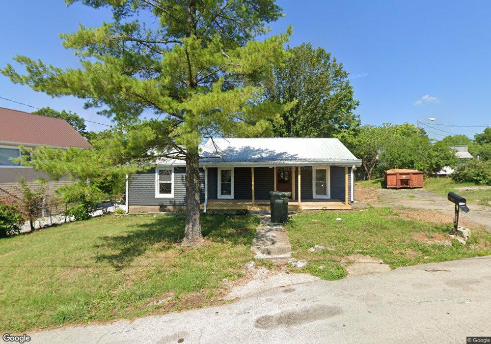 317 Buttermilk Rd, Hopkinsville, KY 42240 - photo 1