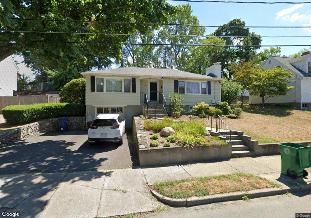 40 Schofield Dr, Newtonville, MA 02460 - photo 1