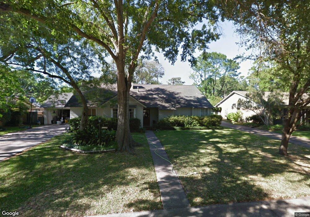 12326 Woodthorpe Ln, Houston, TX 77024 - photo 1