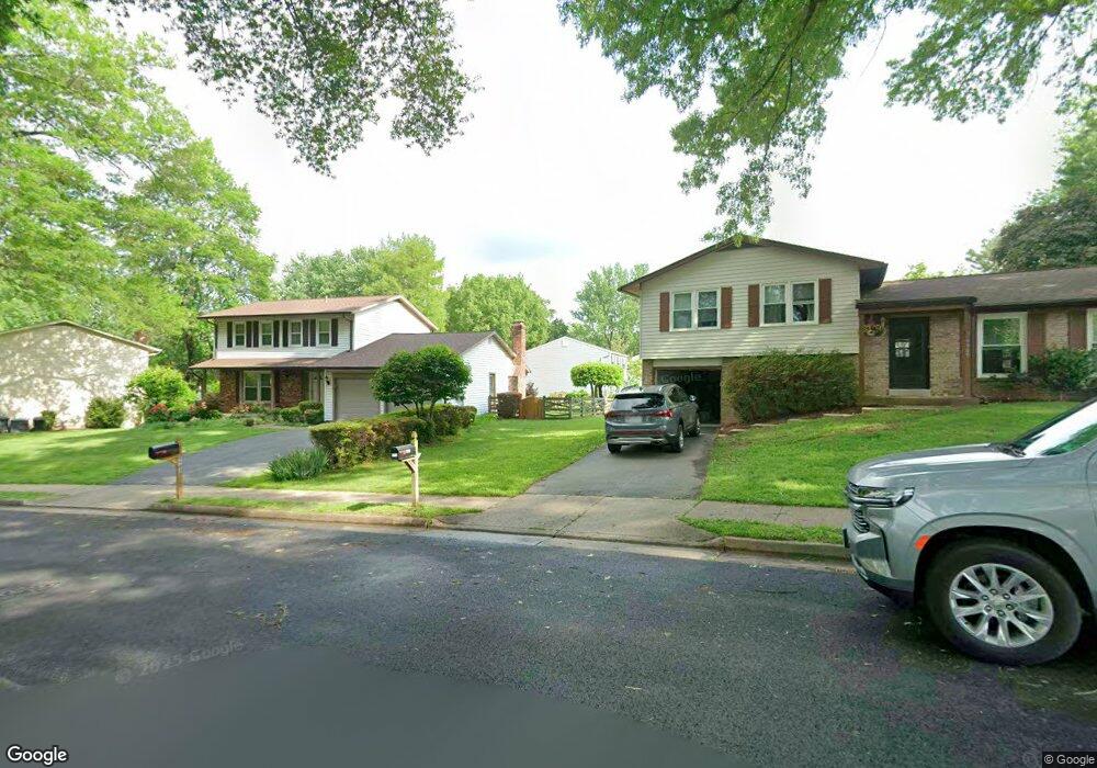 9918 Manet Rd, Burke, VA 22015 - photo 1