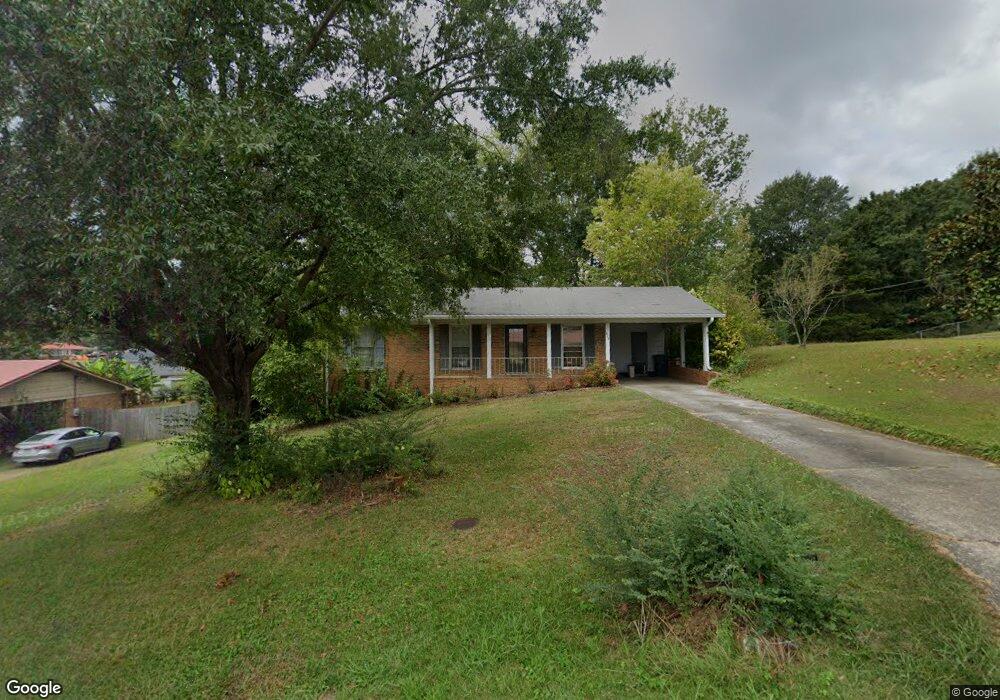 812 Louise Dr, Weaver, AL 36277 - photo 1