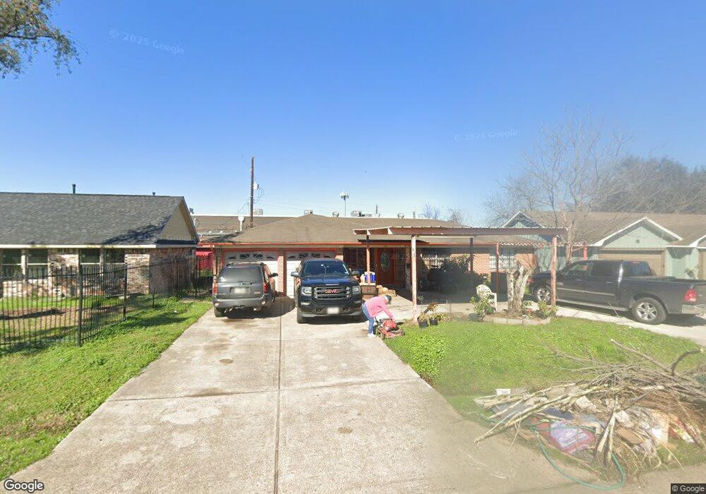 703 Hurley St, Houston, TX 77022 - photo 1