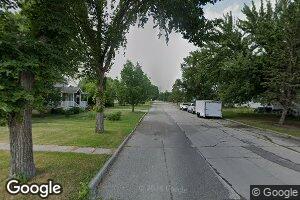 1021 Elm Ave S, Hallock, MN 56728