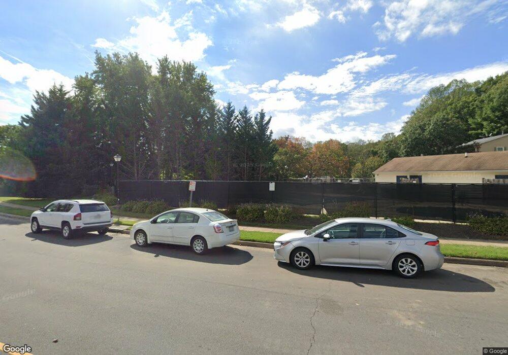 9511 Poplar Leaf Ct, Fairfax, VA 22031 - photo 1