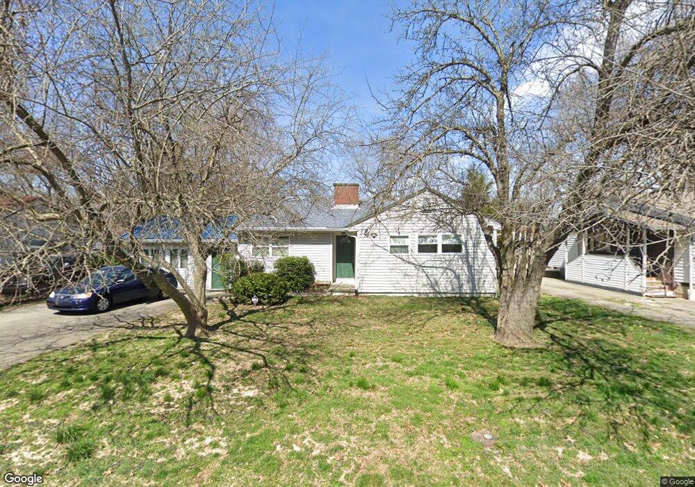 907 Poplar Dr, Jeffersonville, IN 47130 - photo 1