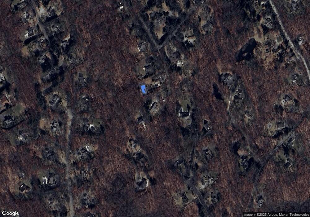 21 10 O Clock Ln, Weston, CT 06883 - photo 1