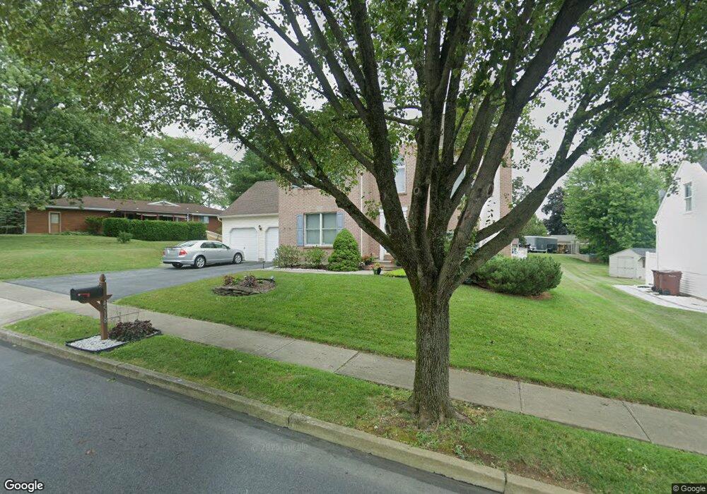 4518 Hoffman Dr, Whitehall, PA 18052 - photo 1