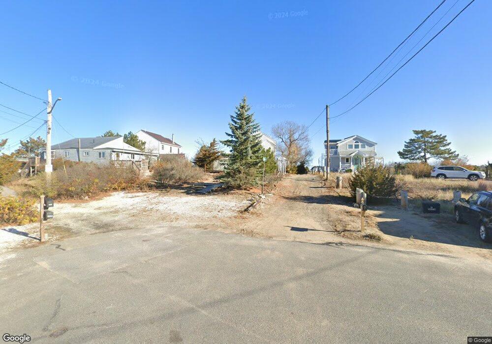 7 Pauline St, Newburyport, MA 01950 - photo 1