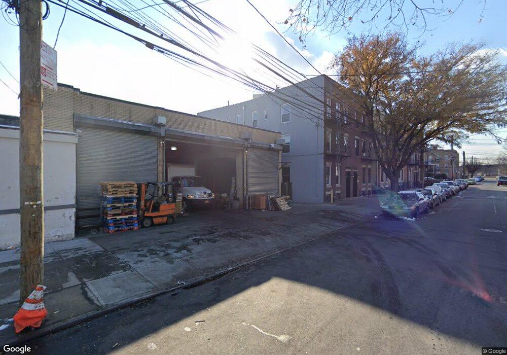 2257 43rd St, Long Island City, NY 11105 - photo 1