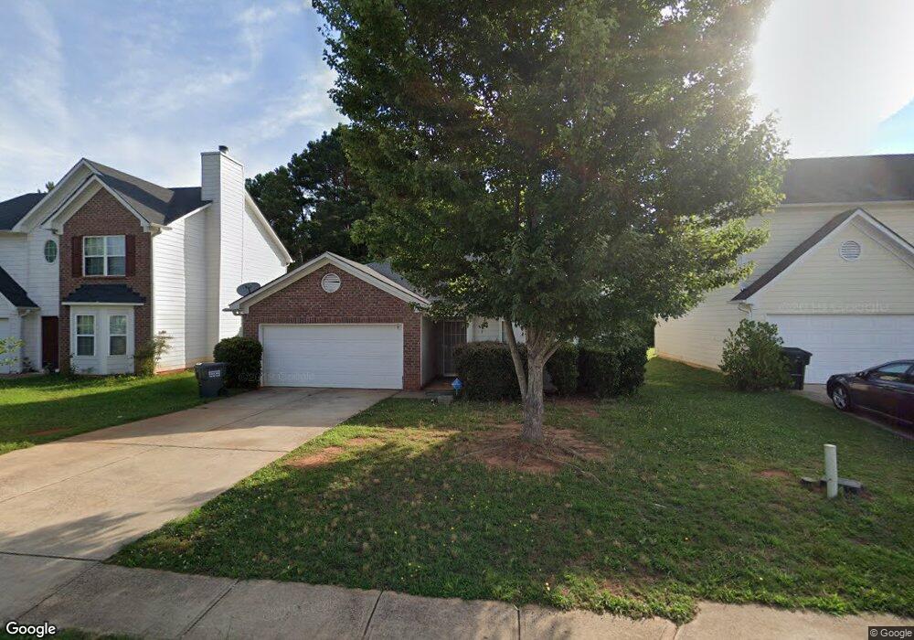 185 Lakeside Point unit 184, Covington, GA 30016 - photo 1