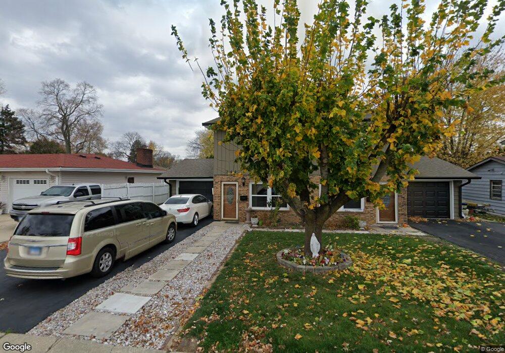 744 N Randall Rd unit 746, Aurora, IL 60506 - photo 1