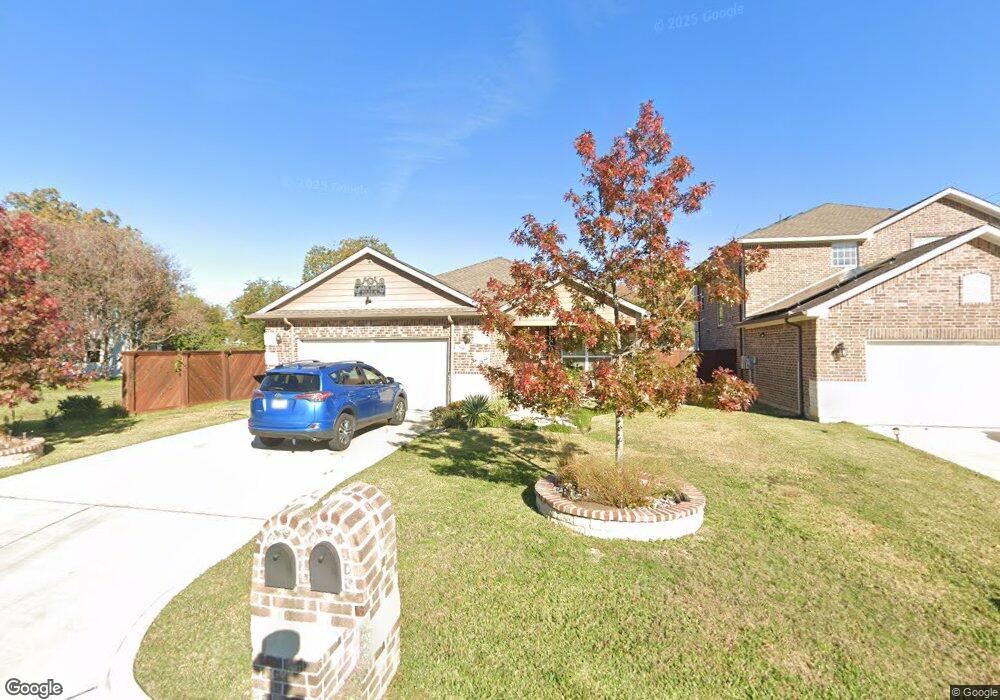 706 W Church St, Grand Prairie, TX 75050 - photo 1