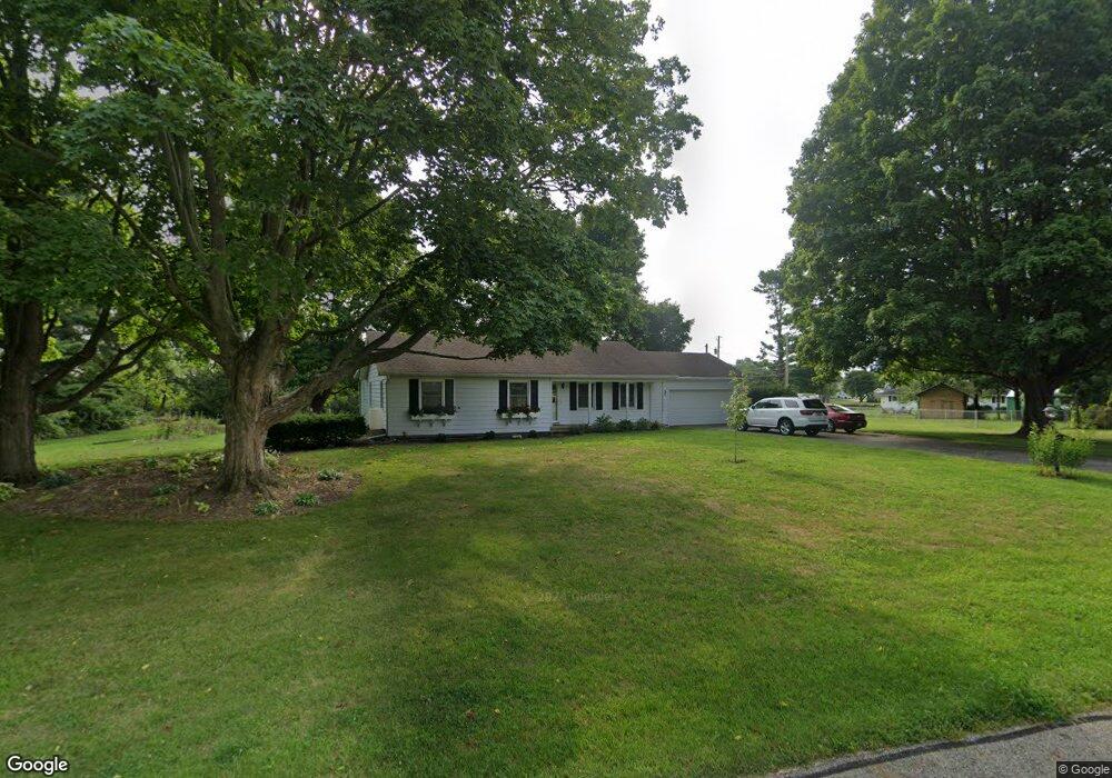 1660 Winding Rd, Circleville, OH 43113 - photo 1