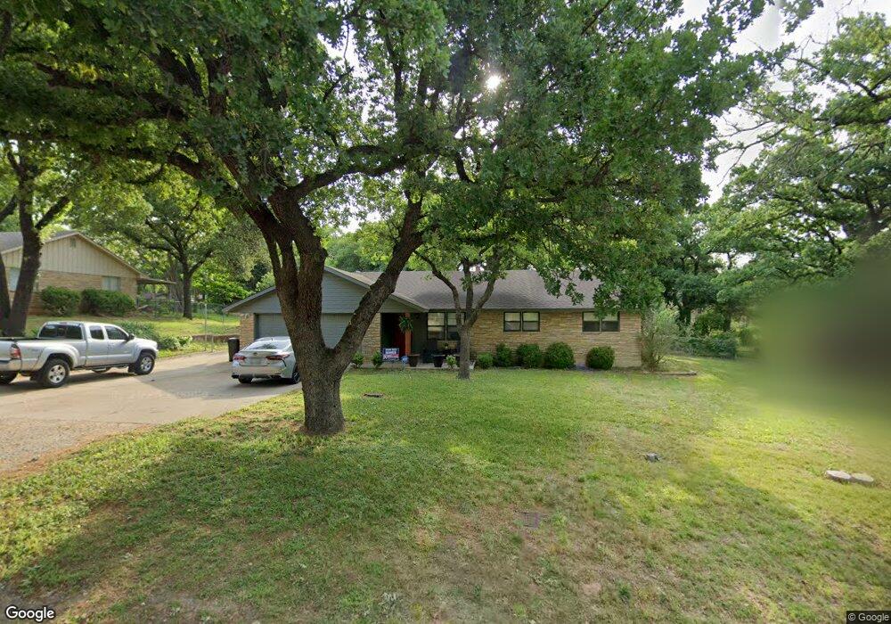 808 Vickie Dr, Azle, TX 76020 - photo 1