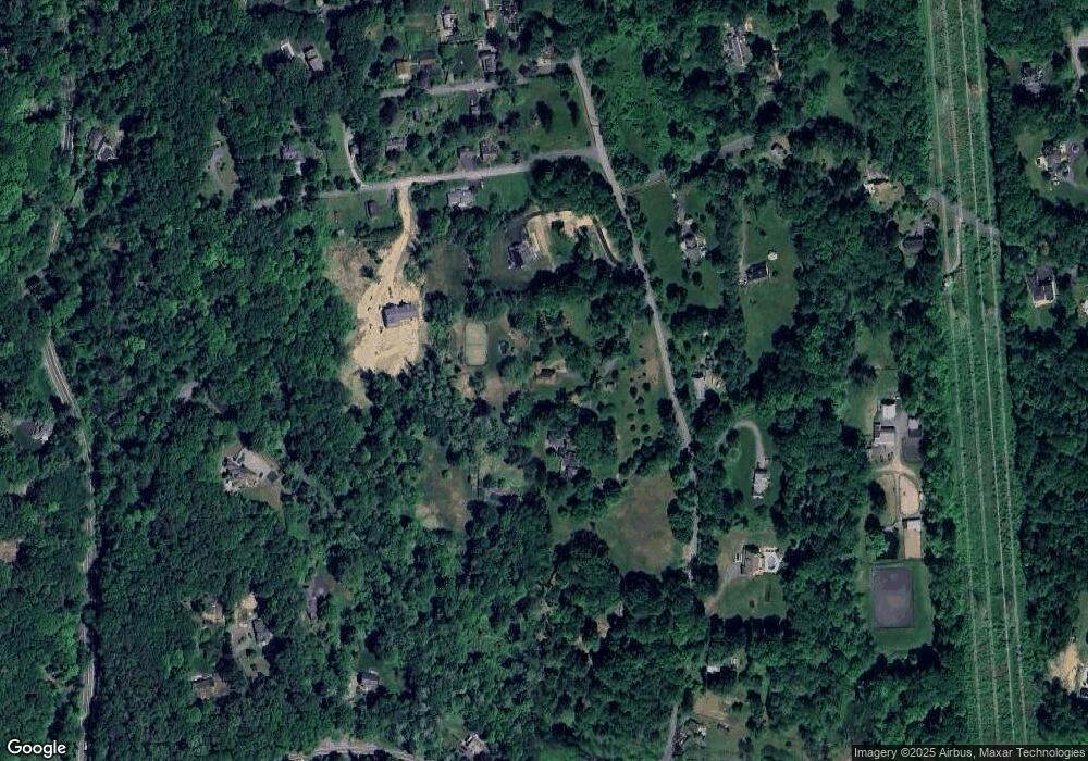 610 Birdsall Dr, Yorktown Heights, NY 10598 - photo 1