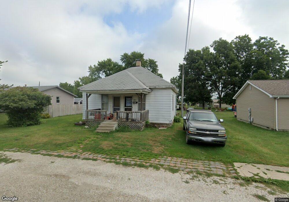 321 W Myrtle St, Virginia, IL 62691 - photo 1