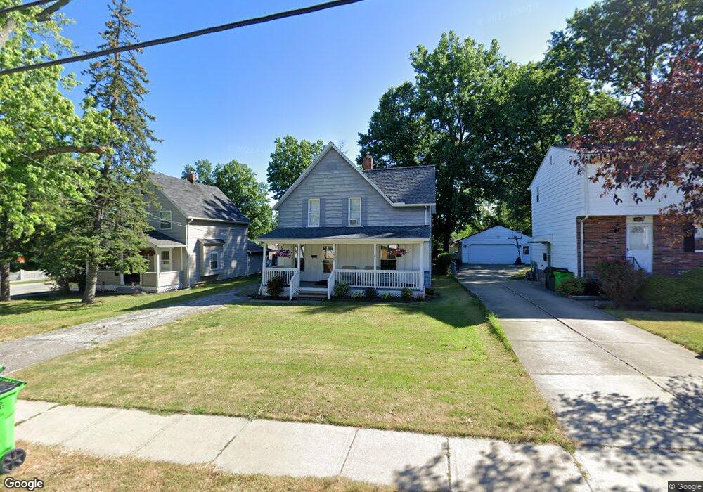 1901 E 290th St, Wickliffe, OH 44092 - photo 1