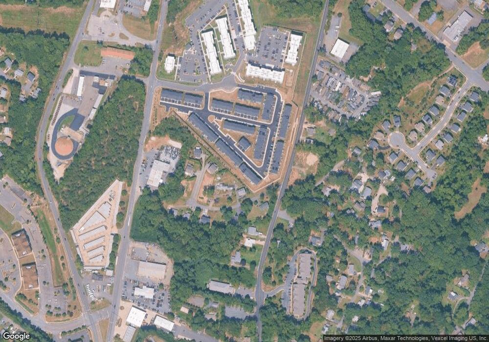 18275 Summit Pointe Dr, Triangle, VA 22172 - photo 1