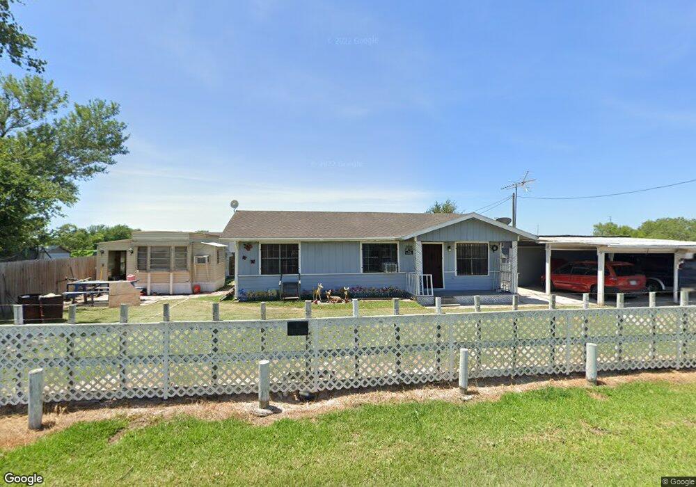 1142 E Roosevelt Rd, Donna, TX 78537 - photo 1