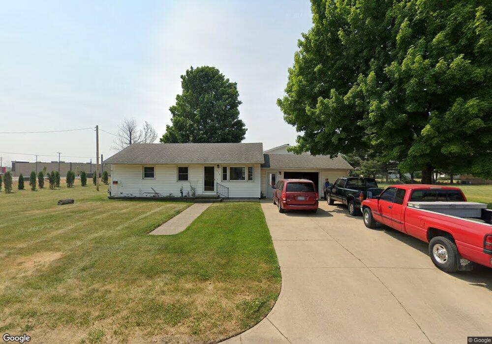 904 Chella St, Sturgis, MI 49091 - photo 1