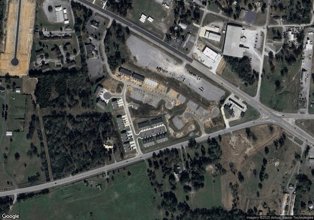 124 Townsend Ave, Shelbyville, TN 37160 - photo 1