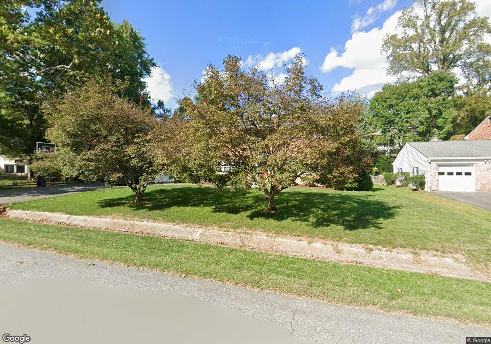 7627 Carteret Rd, Bethesda, MD 20817 - photo 1