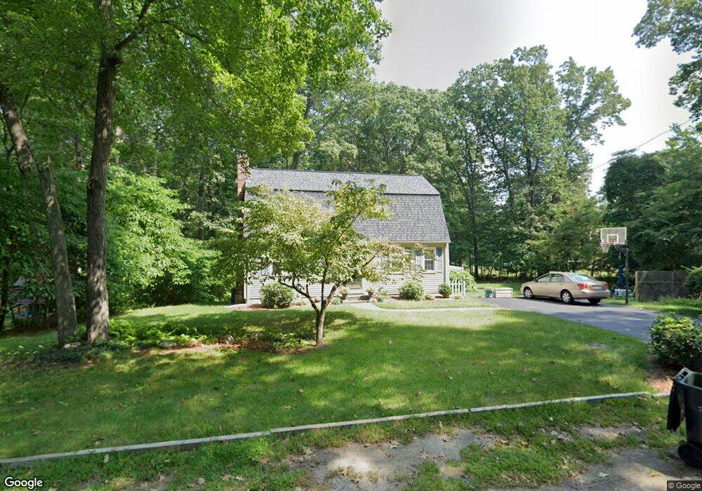 519 Maple St, Franklin, MA 02038 - photo 1