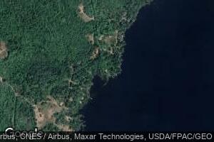 7 Hummingbird Ln, Strong, ME 04983