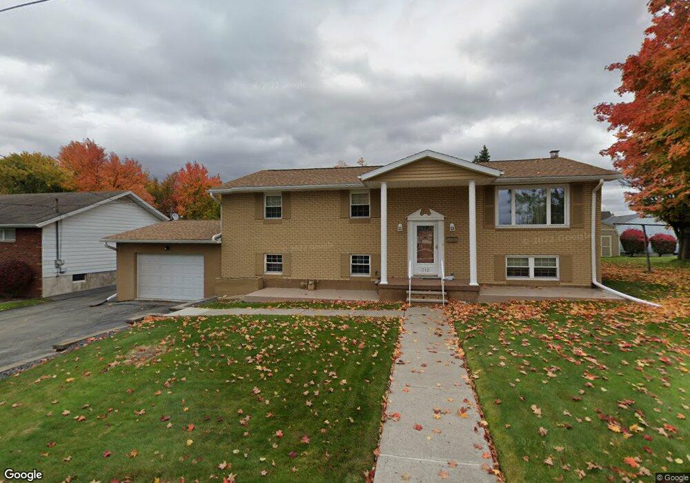 312 Field St, Dunmore, PA 18512 - photo 1