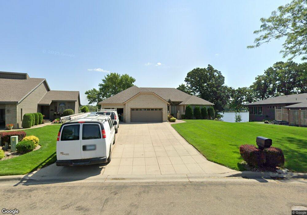 1712 Bay Oaks Dr, Albert Lea, MN 56007 - photo 1