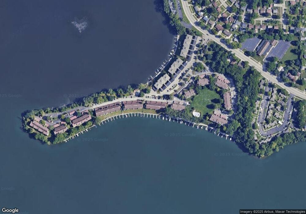 836 Cliffs Dr unit 6, Ypsilanti, MI 48198 - photo 1