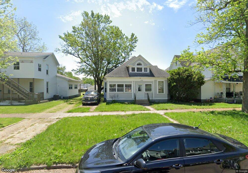 1513 Lafayette Ave, Mattoon, IL 61938 - photo 1