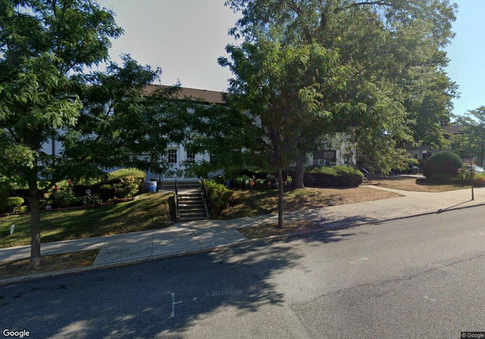 6811 136th St, Flushing, NY 11367 - photo 1