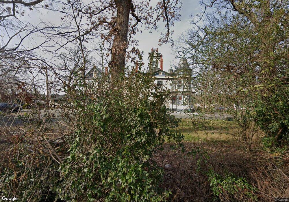 910 Maiden Choice Ln, Baltimore, MD 21229 - photo 1