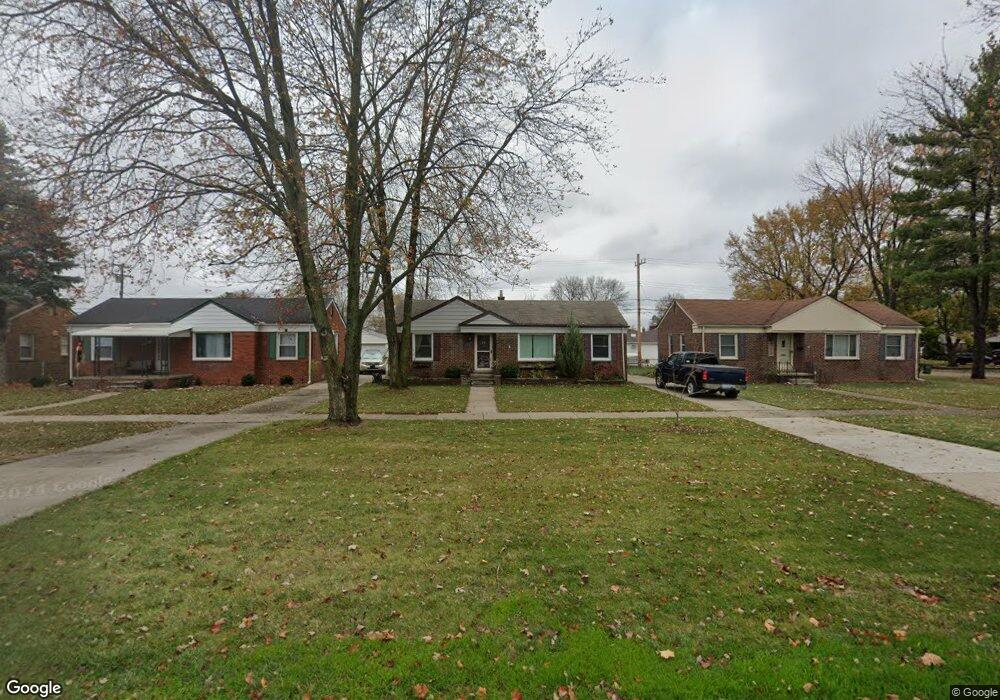 19020 Pinecrest Dr, Allen Park, MI 48101 - photo 1