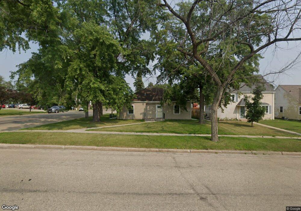 803 3rd Ave SE, Jamestown, ND 58401 - photo 1