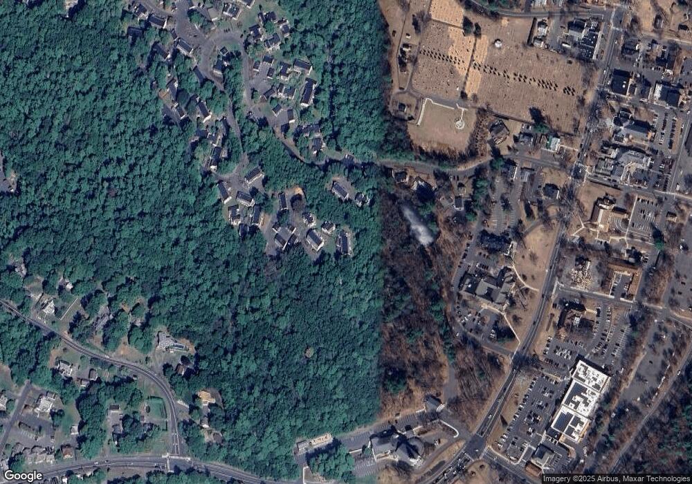 123 Library Ln unit 50D, Simsbury, CT 06070 - photo 1