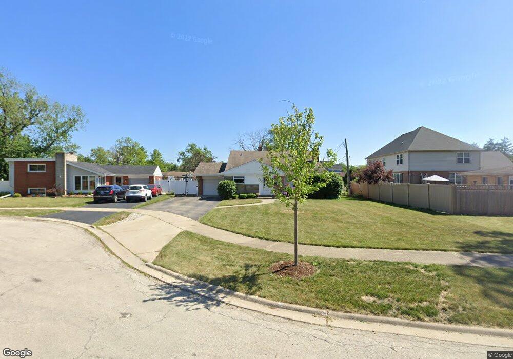 422 E Huntington Ln, Elmhurst, IL 60126 - photo 1