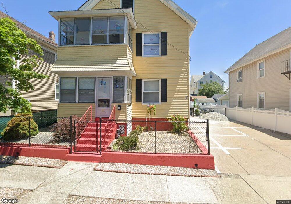 29 Lorraine St, Pawtucket, RI 02860 - photo 1