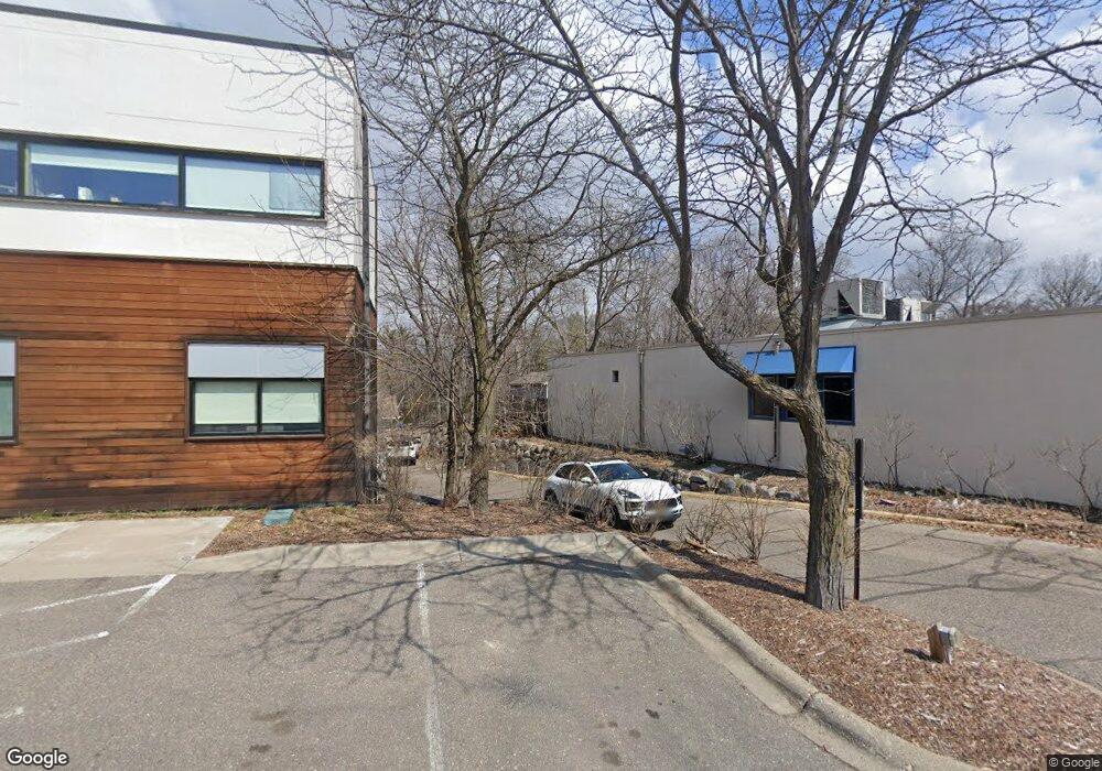 134 Glenbrook Rd N, Wayzata, MN 55391 - photo 1