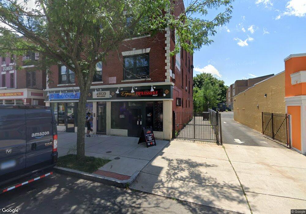 523 Park St, Hartford, CT 06106 - photo 1