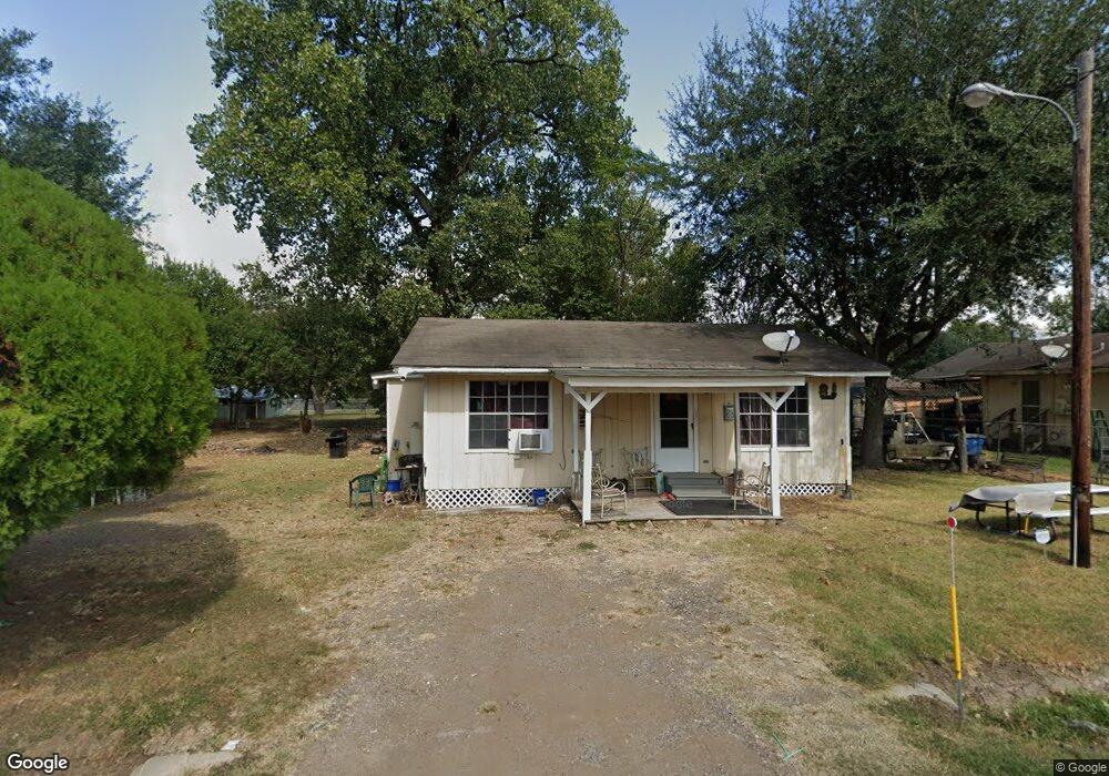 2806 Taylor St, Waller, TX 77484 - photo 1