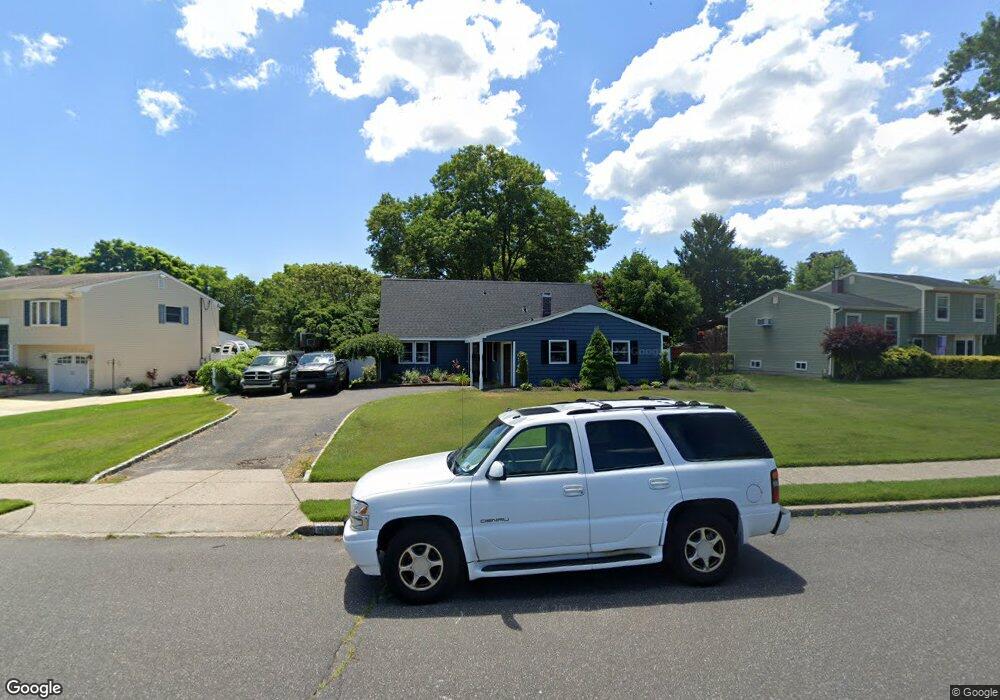 480 Greenbelt Pkwy, Holtsville, NY 11742 - photo 1