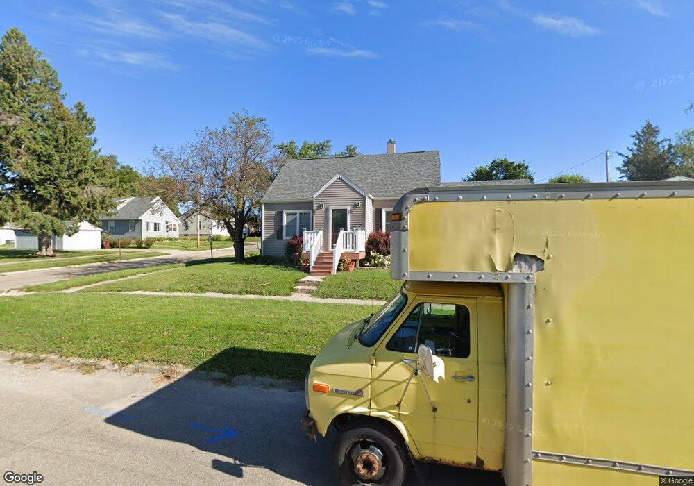 1611 W State St, Marshalltown, IA 50158 - photo 1