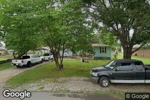 1612 Crest Dr, Bessemer, AL 35023